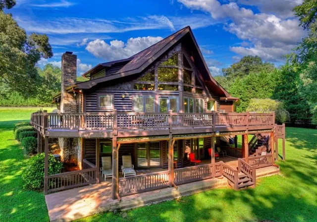 Photo 2 of Single family home for sale at 43 Devils Den Rd, Epworth, GA 30541 | MLS# 7839731 | Listing updated on 2026-09-23