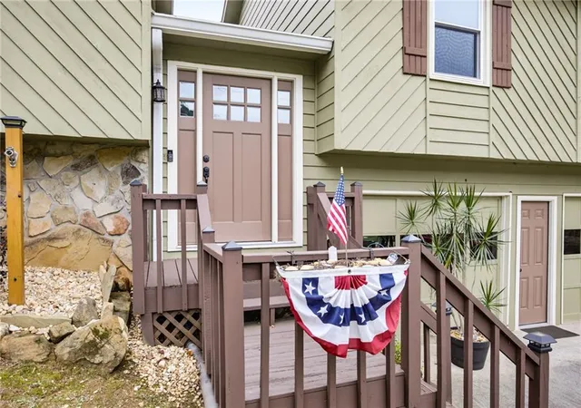 Photo 3 of Single family home for sale at 1090 Hickory Rd, Canton, GA 30115 | MLS# 7829376 | Listing updated on 2026-09-13