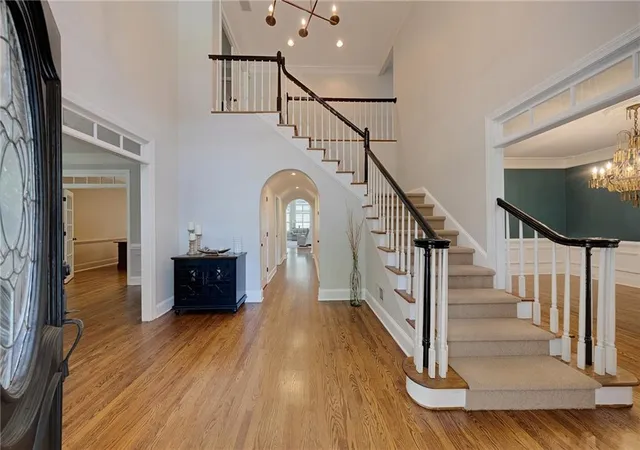 Photo 2 of Sale Pending at 480 Abbeywood Dr, Roswell, GA 30075 | MLS# 7836282 | Listing updated on 2026-10-07