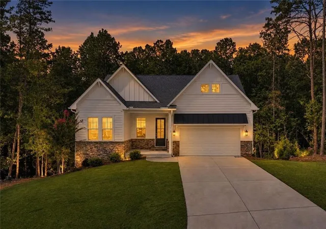 Photo 1 of Single family home for sale at 723 Linger Longer Dr, Ellijay, GA 30540 | MLS# 7838263 | Listing updated on 2026-10-02