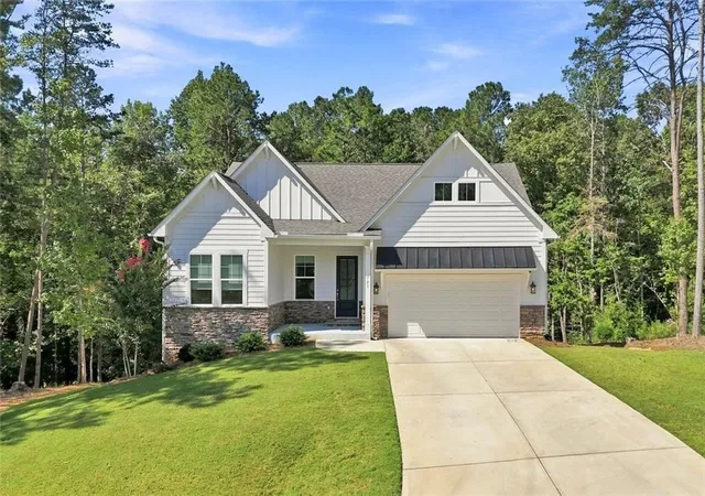 Photo 2 of Single family home for sale at 723 Linger Longer Dr, Ellijay, GA 30540 | MLS# 7838263 | Listing updated on 2026-10-02
