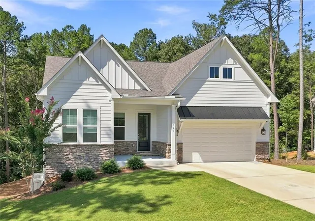 Photo 3 of Single family home for sale at 723 Linger Longer Dr, Ellijay, GA 30540 | MLS# 7838263 | Listing updated on 2026-10-02