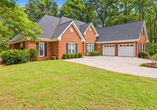 Photo 2 of Sale Pending at 3617 Sierra Dr, Stockbridge, GA 30281 | MLS# 7829593 | Listing updated on 2026-09-27