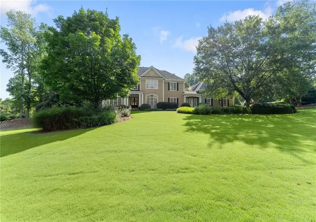 Photo 1 of Single family home for sale at 5050 Fenwick Dr, Cumming, GA 30040 | MLS# 7829143 | Listing updated on 2026-09-13