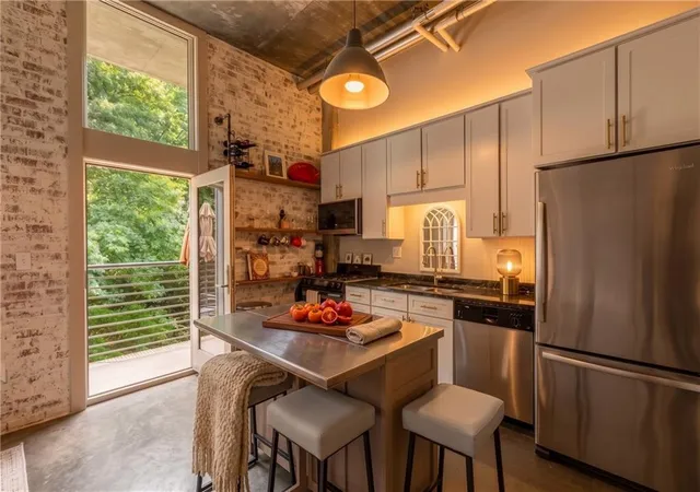 Photo 2 of Condo for sale at 640 Glen Iris Dr Ne #418, Atlanta, GA 30308 | MLS# 7776454 | Listing updated on 2026-10-04