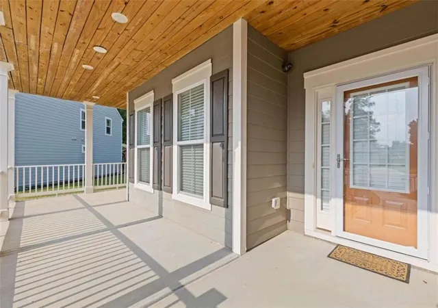 Photo 4 of Single family home for sale at 6634 Stag Leap Ln, Hoschton, GA 30548 | MLS# 7831136 | Listing updated on 2026-09-02