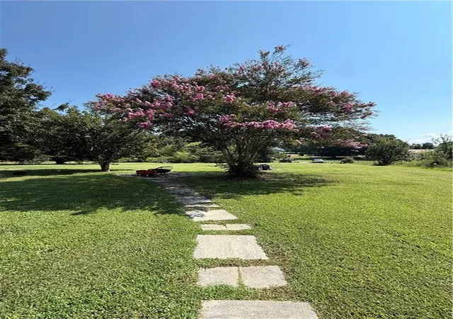 Photo 2 of Sale Pending at 171 Buck Blvd Se, Calhoun, GA 30701 | MLS# 7832365 | Listing updated on 2026-09-25