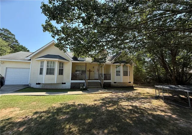Photo 3 of Sale Pending at 171 Buck Blvd Se, Calhoun, GA 30701 | MLS# 7832365 | Listing updated on 2026-09-25