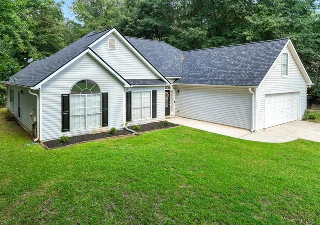 Photo 2 of Single family home for sale at 420 Ray Way, Jenkinsburg, GA 30234 | MLS# 7855085 | Listing updated on 2026-10-17