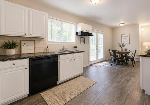 Photo 2 of Single family home for sale at 939 Arden Ave SW, Atlanta, GA 30310 | MLS# 7811200 | Listing updated on 2026-09-14