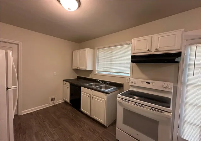 Photo 4 of Single family home for sale at 939 Arden Ave SW, Atlanta, GA 30310 | MLS# 7811200 | Listing updated on 2026-09-14
