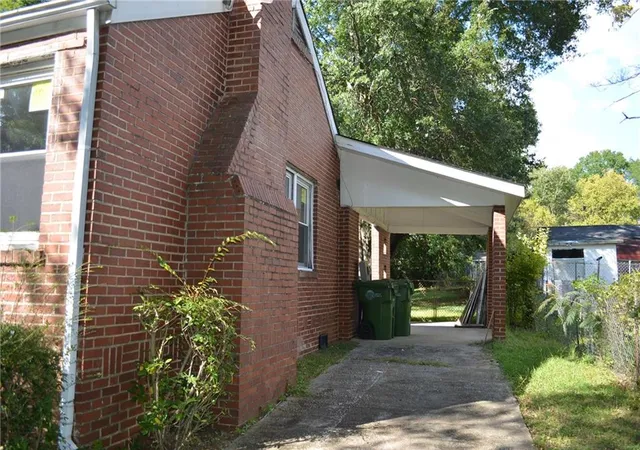 Photo 2 of Single family home for sale at 1751 Tiger Flowers Dr, Atlanta, GA 30314 | MLS# 7841067 | Listing updated on 2026-10-27