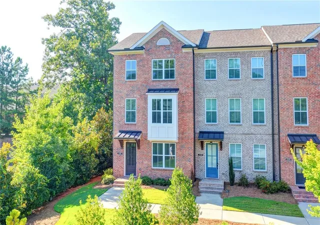 Photo 2 of Sale Pending at 4365 Sims Park Overlook, Suwanee, GA 30024 | MLS# 7838989 | Listing updated on 2026-09-29