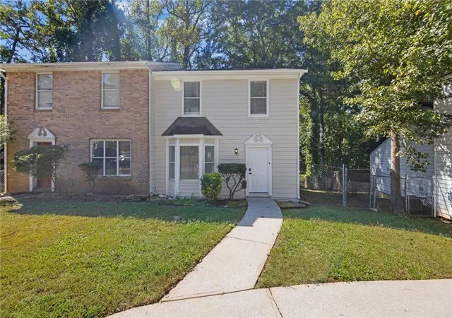 Photo 1 of Townhouse for sale at 2305 Wingfoot Pl, Decatur, GA 30035 | MLS# 7858385 | Listing updated on 2026-10-24