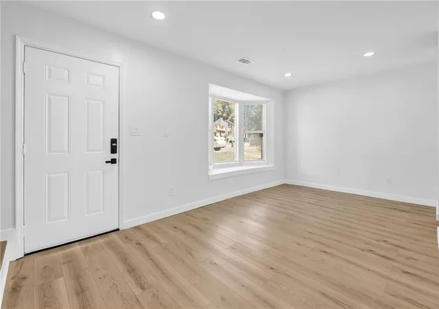 Photo 2 of Townhouse for sale at 2305 Wingfoot Pl, Decatur, GA 30035 | MLS# 7858385 | Listing updated on 2026-10-24