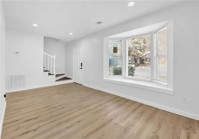 Photo 3 of Townhouse for sale at 2305 Wingfoot Pl, Decatur, GA 30035 | MLS# 7858385 | Listing updated on 2026-10-24