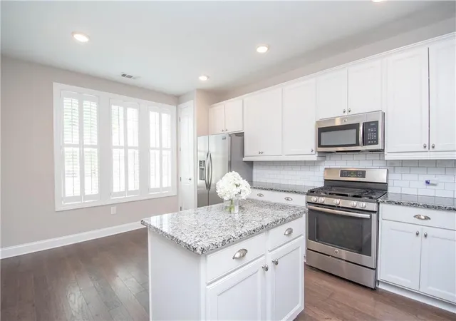 Photo 3 of Single family home for sale at 245 Spruce Pine Cir, Peachtree City, GA 30269 | MLS# 7857711 | Listing updated on 2026-10-23