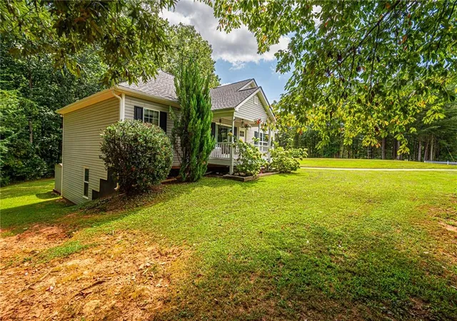 Photo 4 of Sale Pending at 10 Patriot Trl, Dahlonega, GA 30533 | MLS# 7836847 | Listing updated on 2026-10-29