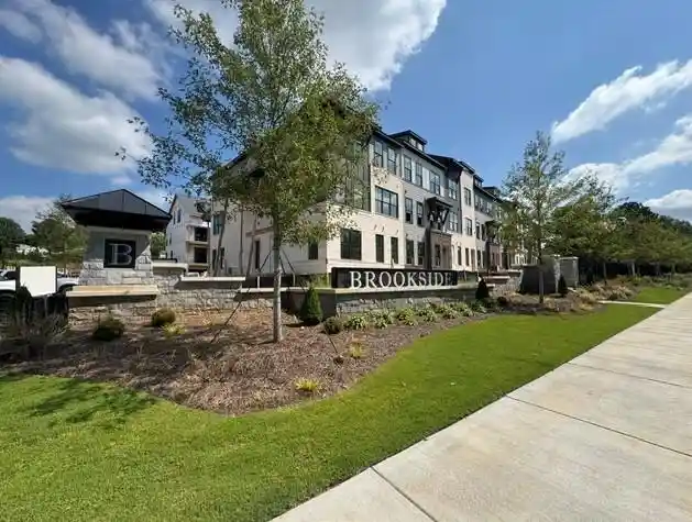 Listing Photo 34 - Condo for sale in 545 Belvedere Dr located at 545 Belvedere Dr, Alpharetta, GA 30022 - Unit #14