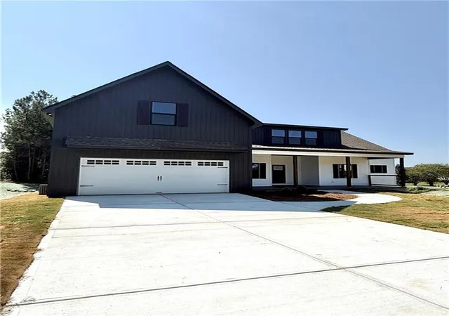 Photo 2 of Single family home for sale at 106 Brianna, Calhoun, GA 30701 | MLS# 7829837 | Listing updated on 2026-09-02