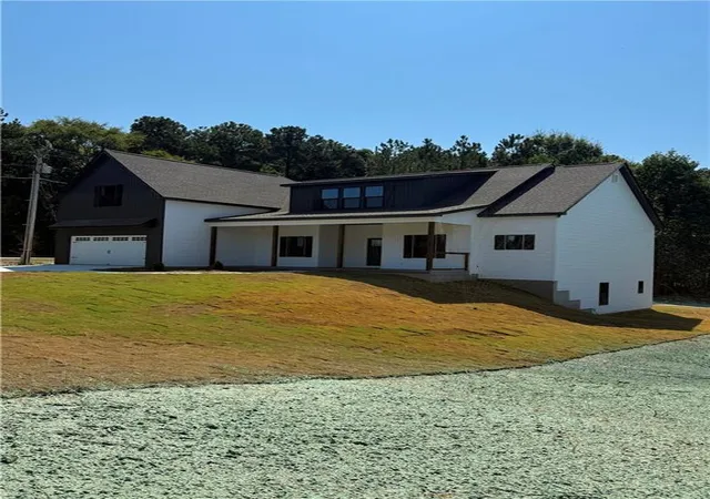 Photo 3 of Single family home for sale at 106 Brianna, Calhoun, GA 30701 | MLS# 7829837 | Listing updated on 2026-09-02