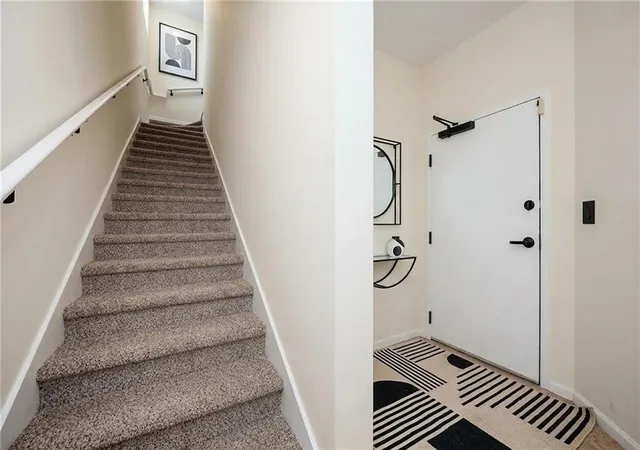 Photo 2 of Condo for sale at 898 Oak St Sw #2001, Atlanta, GA 30310 | MLS# 7842507 | Listing updated on 2026-09-25