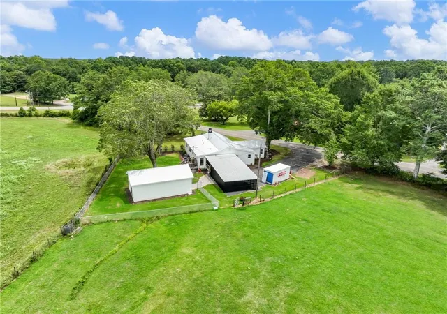 Photo 2 of Single family home for sale at 1334 Criswell Rd Se, Monroe, GA 30655 | MLS# 7830452 | Listing updated on 2026-09-02