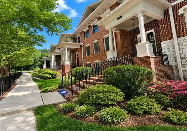 Photo 2 of Townhouse for sale at 1085 Charles Towne Sq, Sandy Springs, GA 30328 | MLS# 7829059 | Listing updated on 2026-09-05