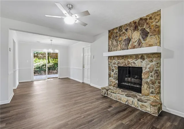 Photo 4 of Single family home for sale at 485 Barrington Loop, Roswell, GA 30076 | MLS# 7830332 | Listing updated on 2026-09-09