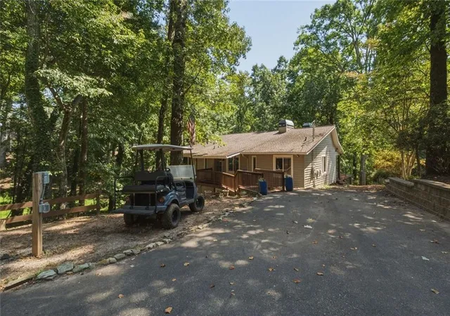 Photo 1 of Single family home for sale at 7875 Robin Rd, Cumming, GA 30041 | MLS# 7829244 | Listing updated on 2026-09-13
