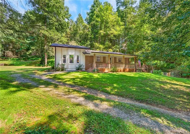 Single family home for sale at 466 Ellington Rd, Ellijay, GA 30540 | MLS# 7835483