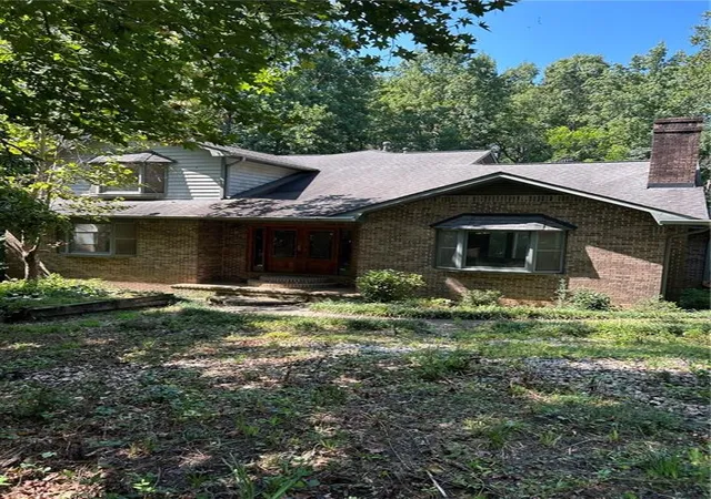 Photo 2 of Sale Pending at 130 Ml Pond Ct, Acworth, GA 30101 | MLS# 7825779 | Listing updated on 2026-10-27