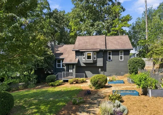 Photo 2 of Sale Pending at 3751 Station Dr, Kennesaw, GA 30144 | MLS# 7840305 | Listing updated on 2026-10-08