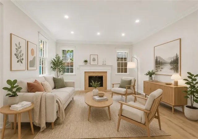 Photo 2 of Townhouse for sale at 4101 Dunwoody Clb Dr #31, Atlanta, GA 30350 | MLS# 7834604 | Listing updated on 2026-09-11
