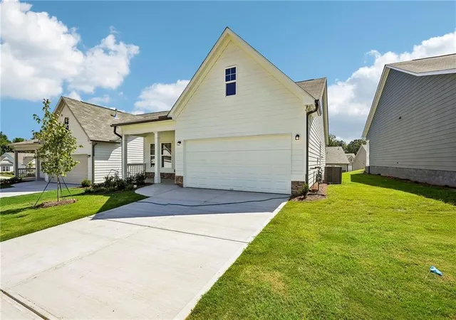 Photo 3 of Single family home for sale at 267 Cedar Hl Dr, Dallas, GA 30132 | MLS# 7840726 | Listing updated on 2026-09-20