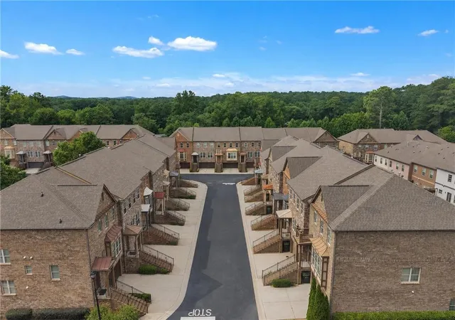 Photo 1 of Townhouse for sale at 1109 Willow Fld Dr SE #18, Marietta, GA 30067 | MLS# 7859855 | Listing updated on 2026-10-28