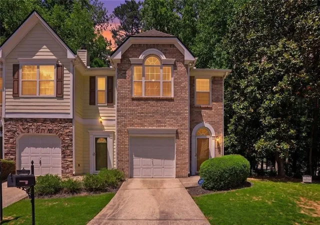 Photo 2 of Townhouse for sale at 1605 Jackson Tr Ct, Atlanta, GA 30318 | MLS# 7770148 | Listing updated on 2026-10-09