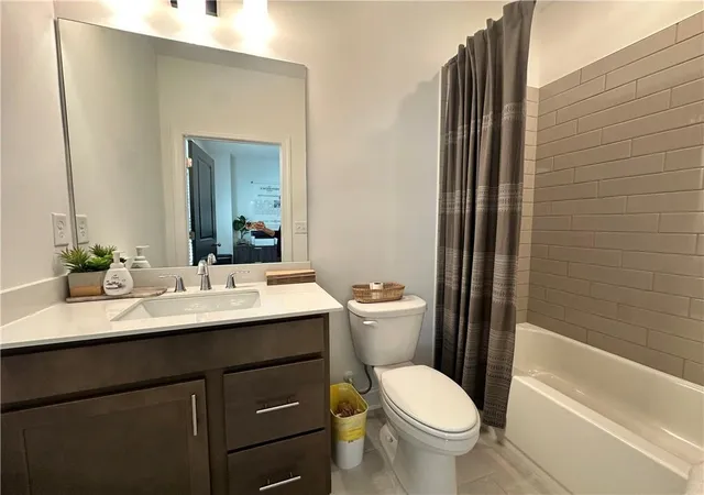 Listing Photo 5 - Condo for sale in building located at 536 Alice Wy, Cumming, GA 30040 - Unit #D6