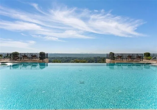 Listing Photo 1 - Condo for sale in building located at 2950 Mount Wilkinson Pkwy Se, Atlanta, GA 30339 - Unit #713