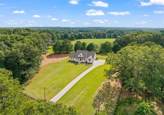 Photo 1 of Single family home for sale at 1191 Dove Crk Rd, Winder, GA 30680 | MLS# 7812481 | Listing updated on 2026-10-30