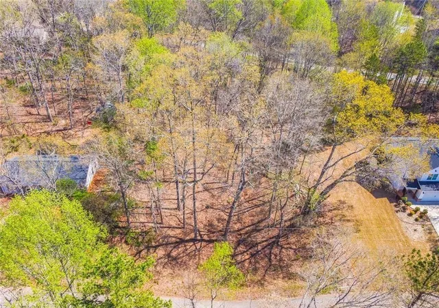 Photo 4 of Land for sale at 0 Arrow Ln, Lavonia, GA 30553 | MLS# 7840980 | Listing updated on 2026-10-08