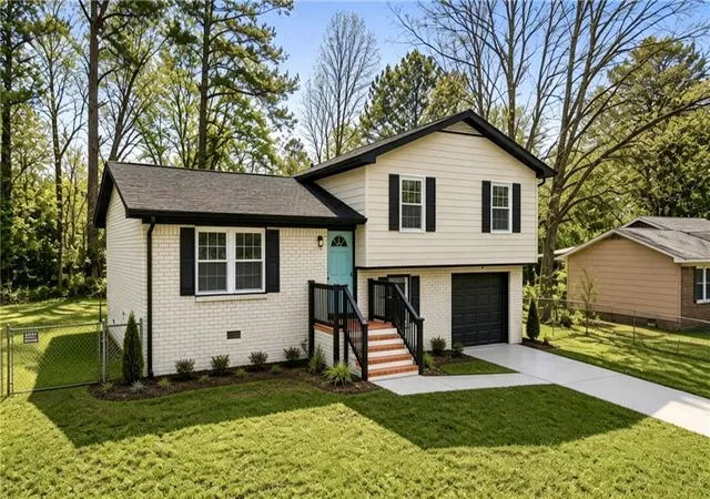 Photo 3 of Single family home for sale at 1685 Kinglet Rd, Jonesboro, GA 30238 | MLS# 7833354 | Listing updated on 2026-09-05