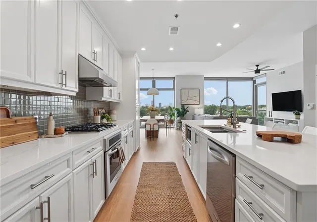 Photo 2 of Condo for sale at 270 17th Street Nw #909, Atlanta, GA 30363 | MLS# 7829092 | Listing updated on 2026-09-14