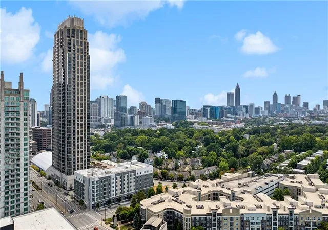 Listing Photo 2 - Condo for sale in building located at 270 17Th St Nw, Atlanta, GA 30363 - Unit #909