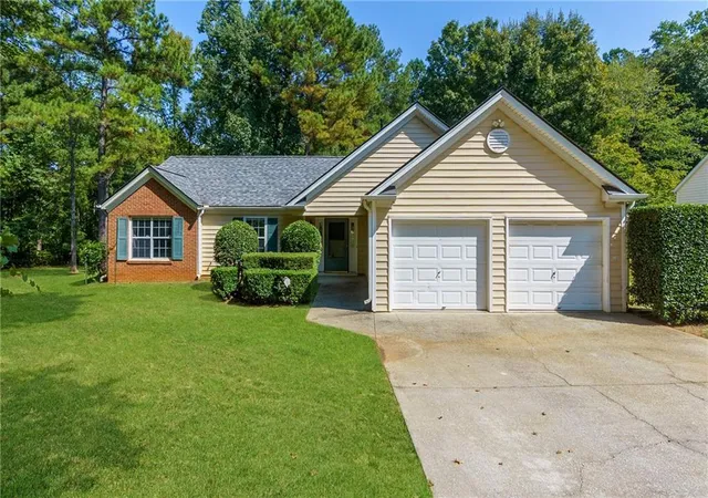 Photo 1 of Single family home for sale at 275 Summerfield Xing, Acworth, GA 30101 | MLS# 7839745 | Listing updated on 2026-10-16