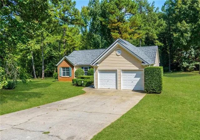 Photo 1 of Single family home for sale at 275 Summerfield Xing, Acworth, GA 30101 | MLS# 7839745 | Listing updated on 2026-10-16