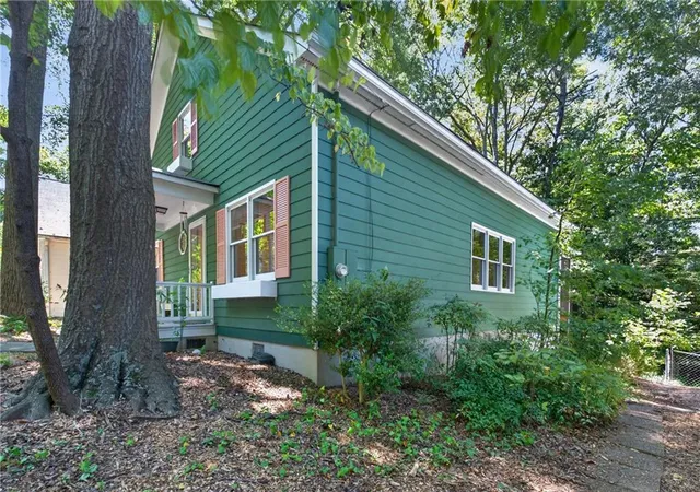 Photo 3 of Single family home for sale at 919 Walker Ave, Atlanta, GA 30316 | MLS# 7832837 | Listing updated on 2026-09-15