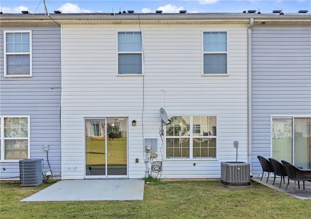 Photo 3 of Single family home for sale at 1459 April Ln, Morrow, GA 30260 | MLS# 7856971 | Listing updated on 2026-10-27