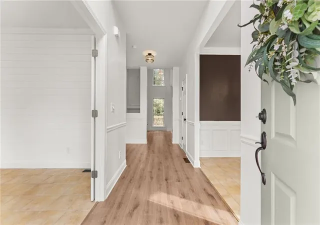Photo 3 of Single family home for sale at 5665 Kennemore Dr, Alpharetta, GA 30004 | MLS# 7834753 | Listing updated on 2026-09-12