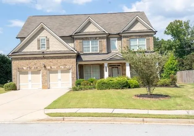 Photo 2 of Single family home for sale at 744 Laura Jean Ct, Buford, GA 30518 | MLS# 7833491 | Listing updated on 2026-09-20